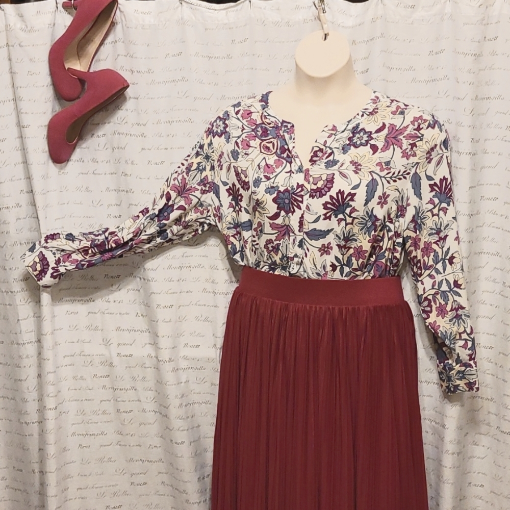 Beautiful lightweight boho floral blouse, 1x